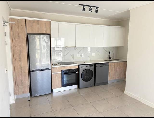 1 BEDROOM PROPERTY TO RENT IN RICHWOOD